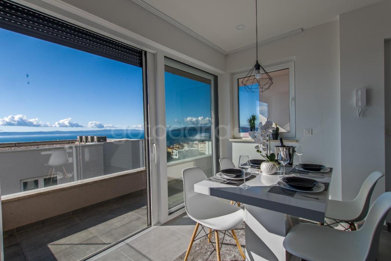 Luxury Apartment Sofia -Free Beach Parking Makarska Esterno foto