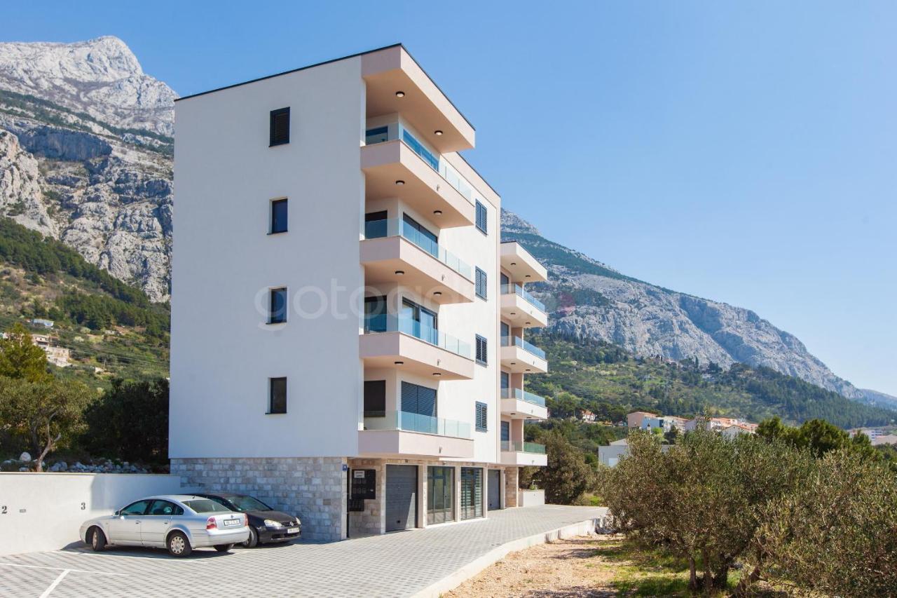 Luxury Apartment Sofia -Free Beach Parking Makarska Esterno foto