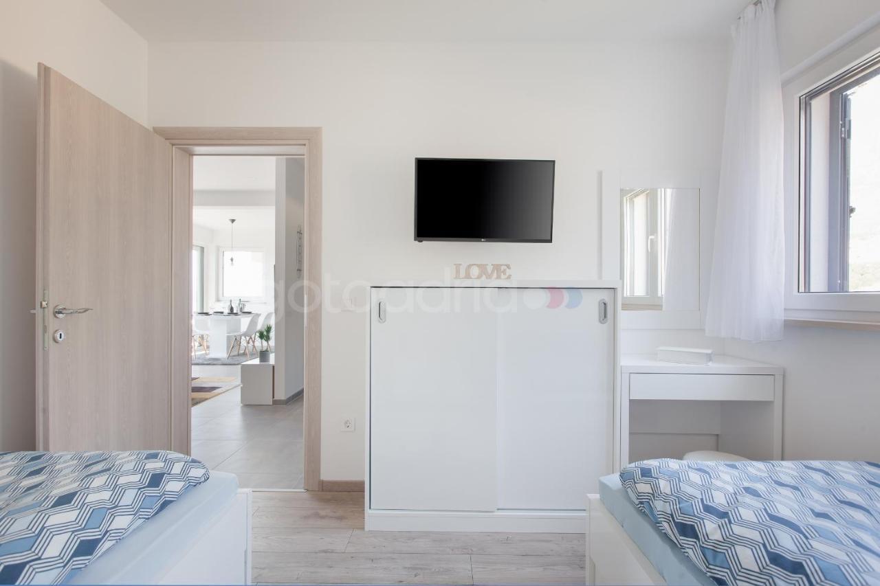 Luxury Apartment Sofia -Free Beach Parking Makarska Esterno foto