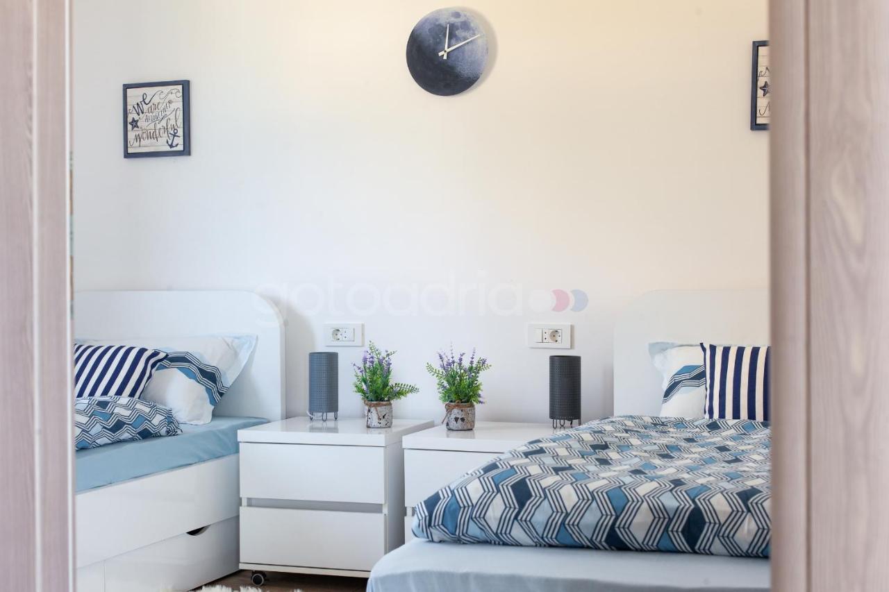 Luxury Apartment Sofia -Free Beach Parking Makarska Esterno foto
