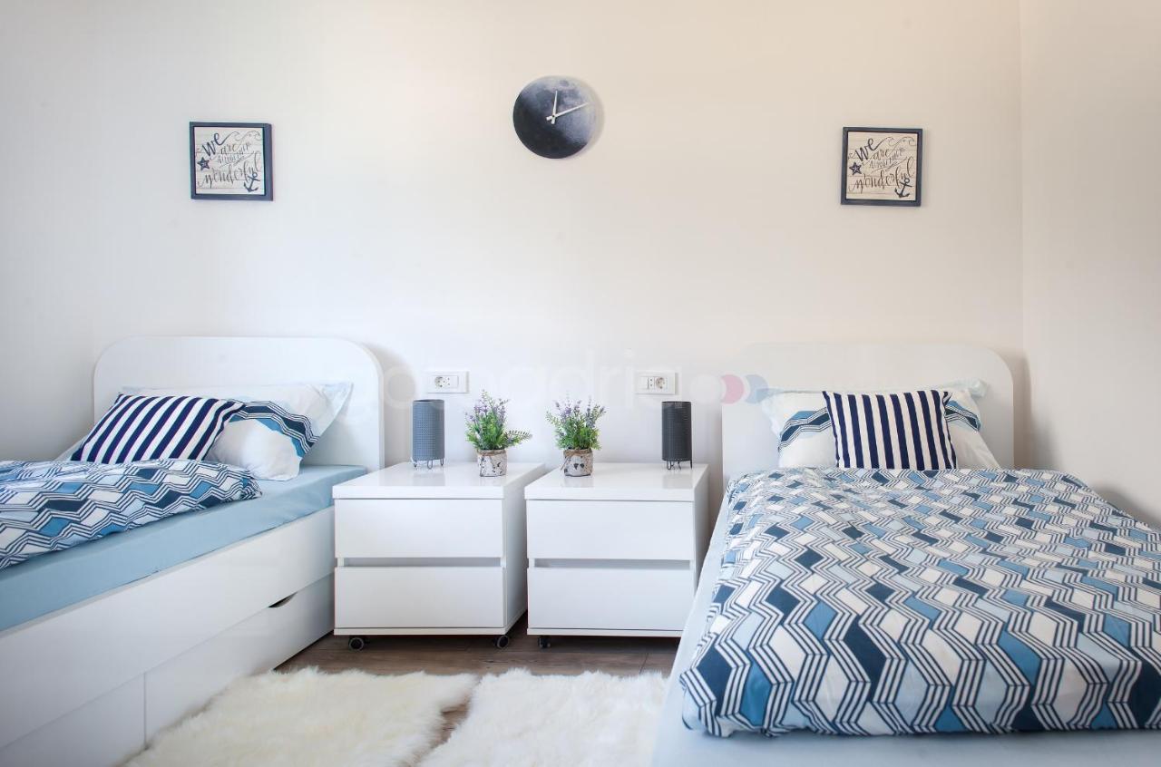 Luxury Apartment Sofia -Free Beach Parking Makarska Esterno foto